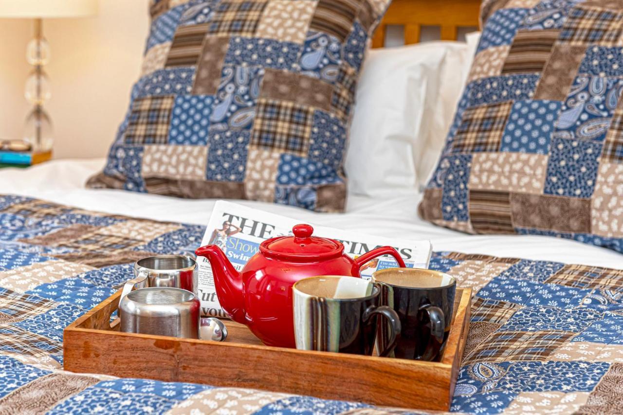 Laurel - Pet-Friendly Cottage With Indoor Pool, Hot Tub & Panoramic Snowdonia Views Colwyn Bay Zewnętrze zdjęcie