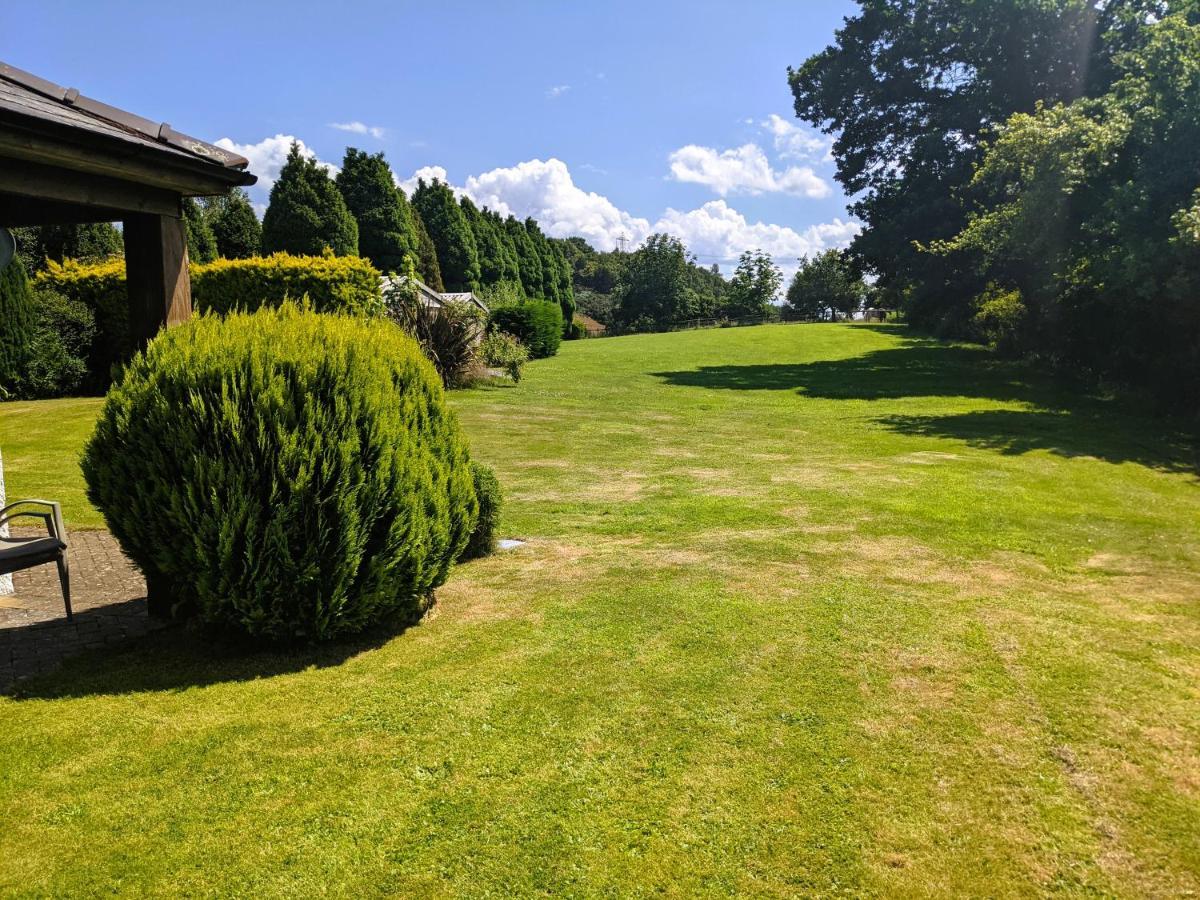 Laurel - Pet-Friendly Cottage With Indoor Pool, Hot Tub & Panoramic Snowdonia Views Colwyn Bay Zewnętrze zdjęcie
